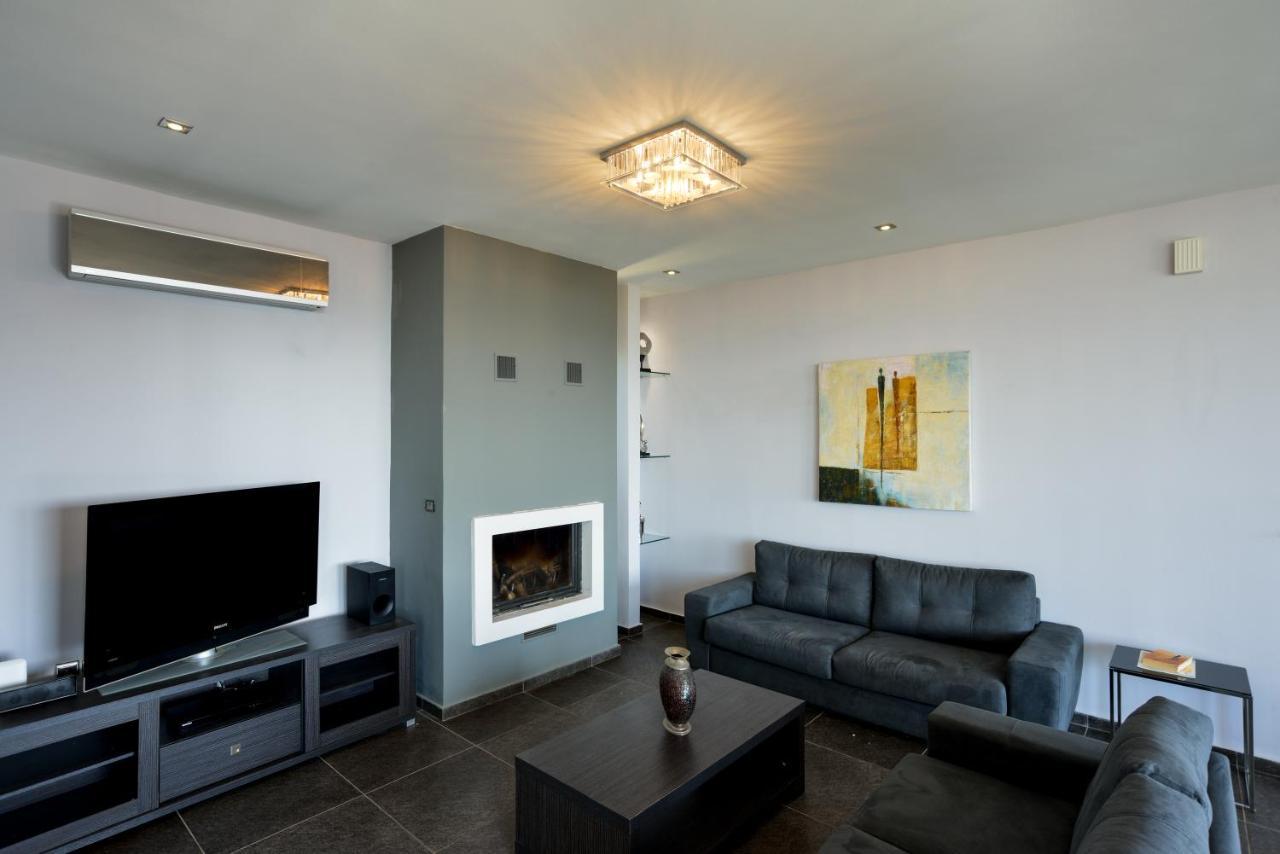 Adorno Luxury Villas 코라파키아 외부 사진