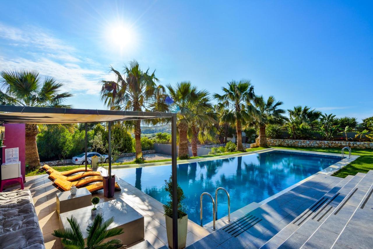 Adorno Luxury Villas 코라파키아 외부 사진