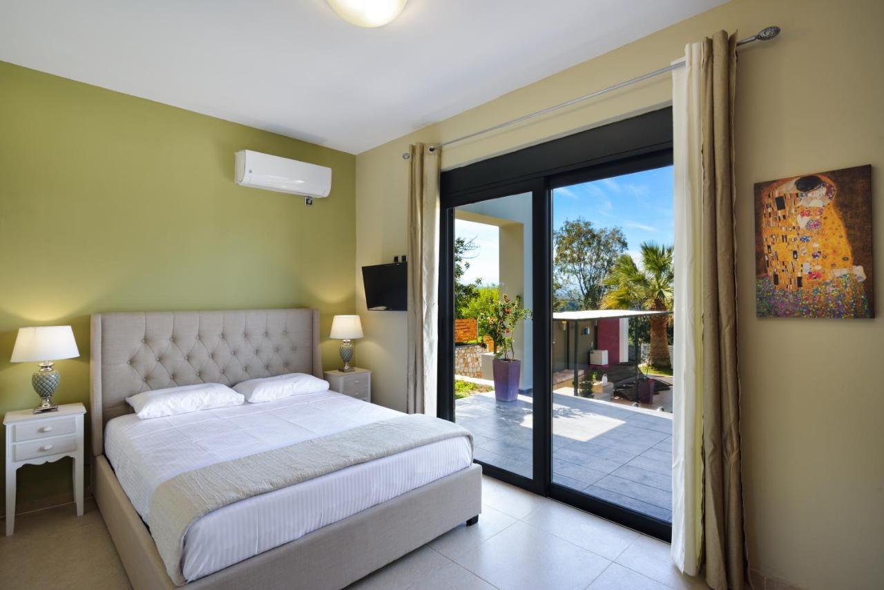 Adorno Luxury Villas 코라파키아 외부 사진