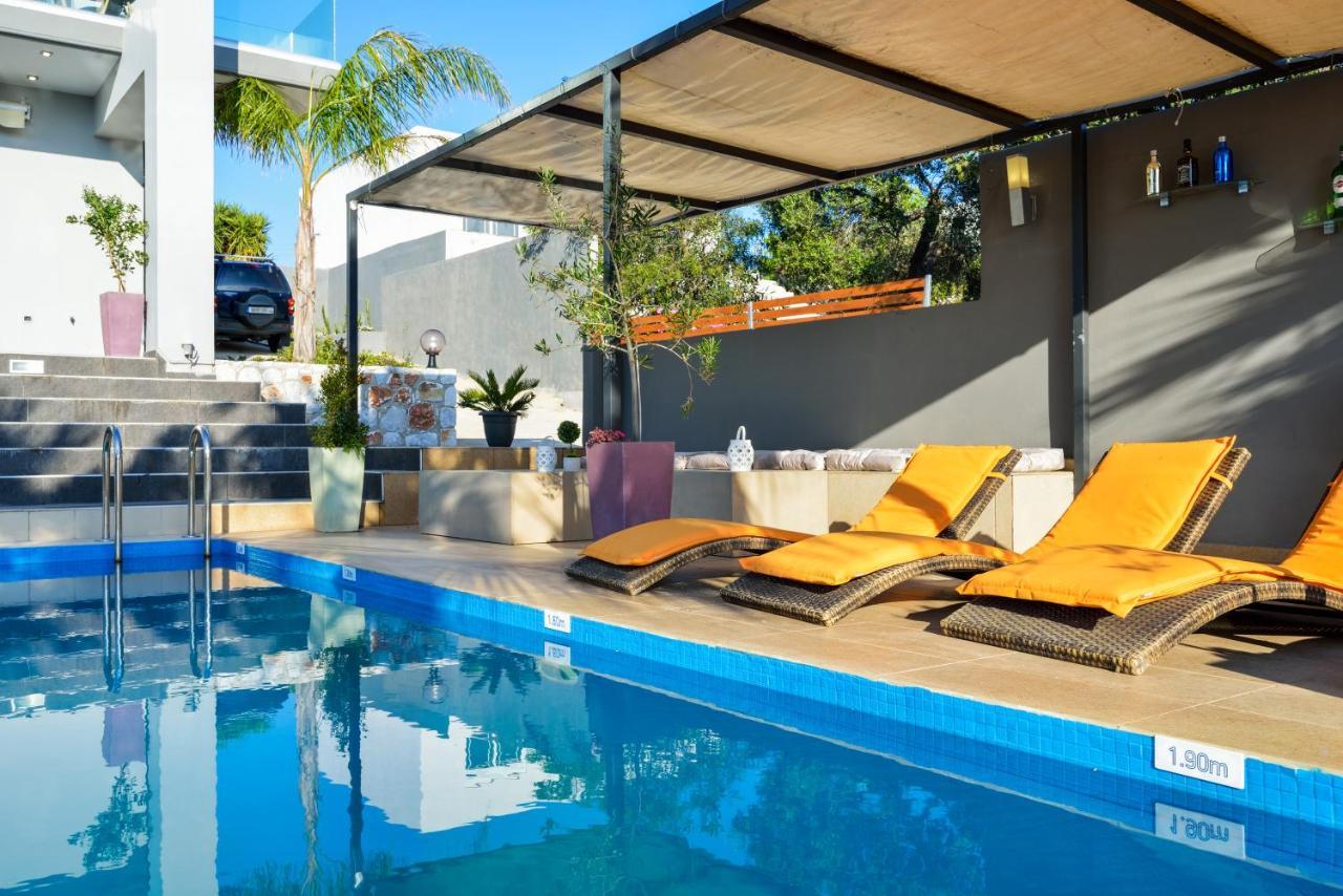 Adorno Luxury Villas 코라파키아 외부 사진